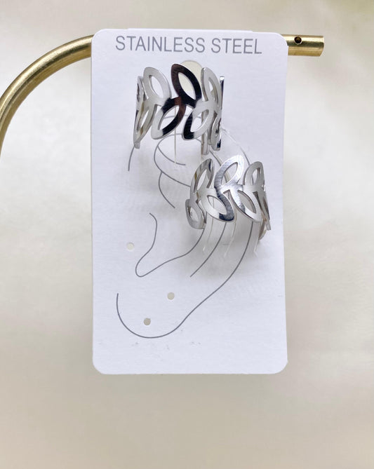 Çelik Silver Renk Yaprak Desen Kıkırdak Küpe