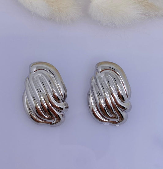 Vintage Model Silver Renk Çelik Küpe
