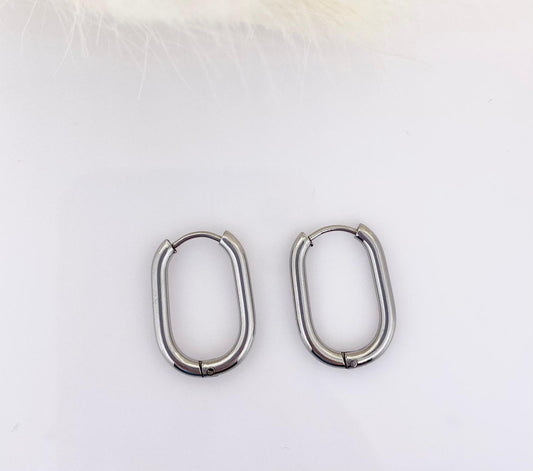 Çelik Silver Renk Oval Küpe
