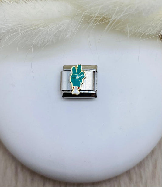 Çelik Nomination Charm