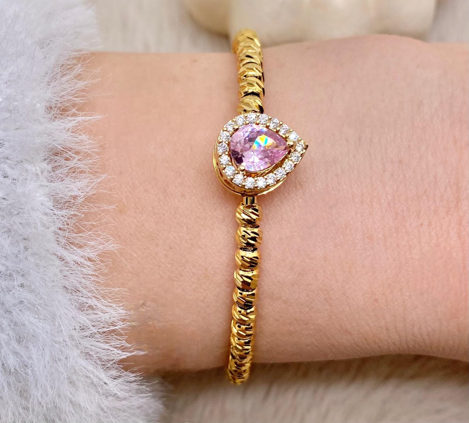 Pembe Taşlı Çelik Gold Bileklik